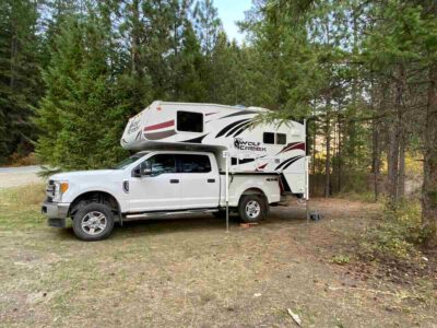 2018 Wolf Creek 840 - 4 Season Truck Camper