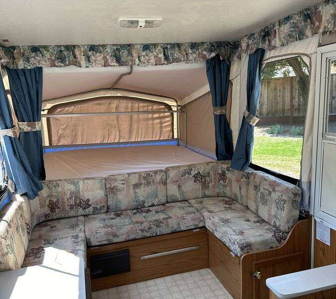 1998 Starcraft Galaxy Pop-Up Camper