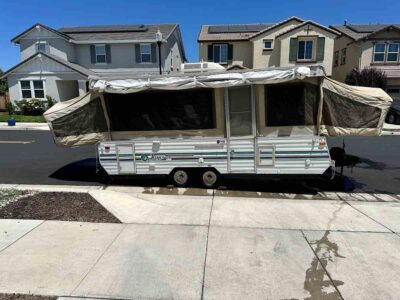 1993 Jayco Pop-Up Camper – Sleeps 6+ With Bathroom
